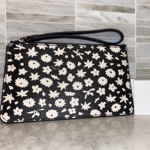 Coach Women's Floral Print Wristlet